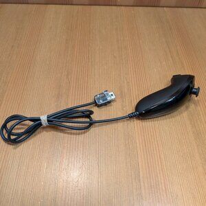 OEM Official Nintendo Wii Black Nunchuck Controller RVL-4 RVl-004 Authentic VGUC
